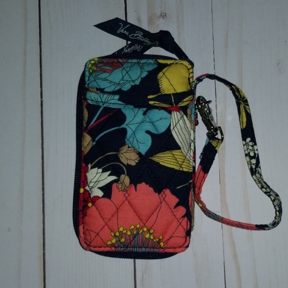 Vera Bradley Handbags - Vera Bradley Wristlet EUC!!
